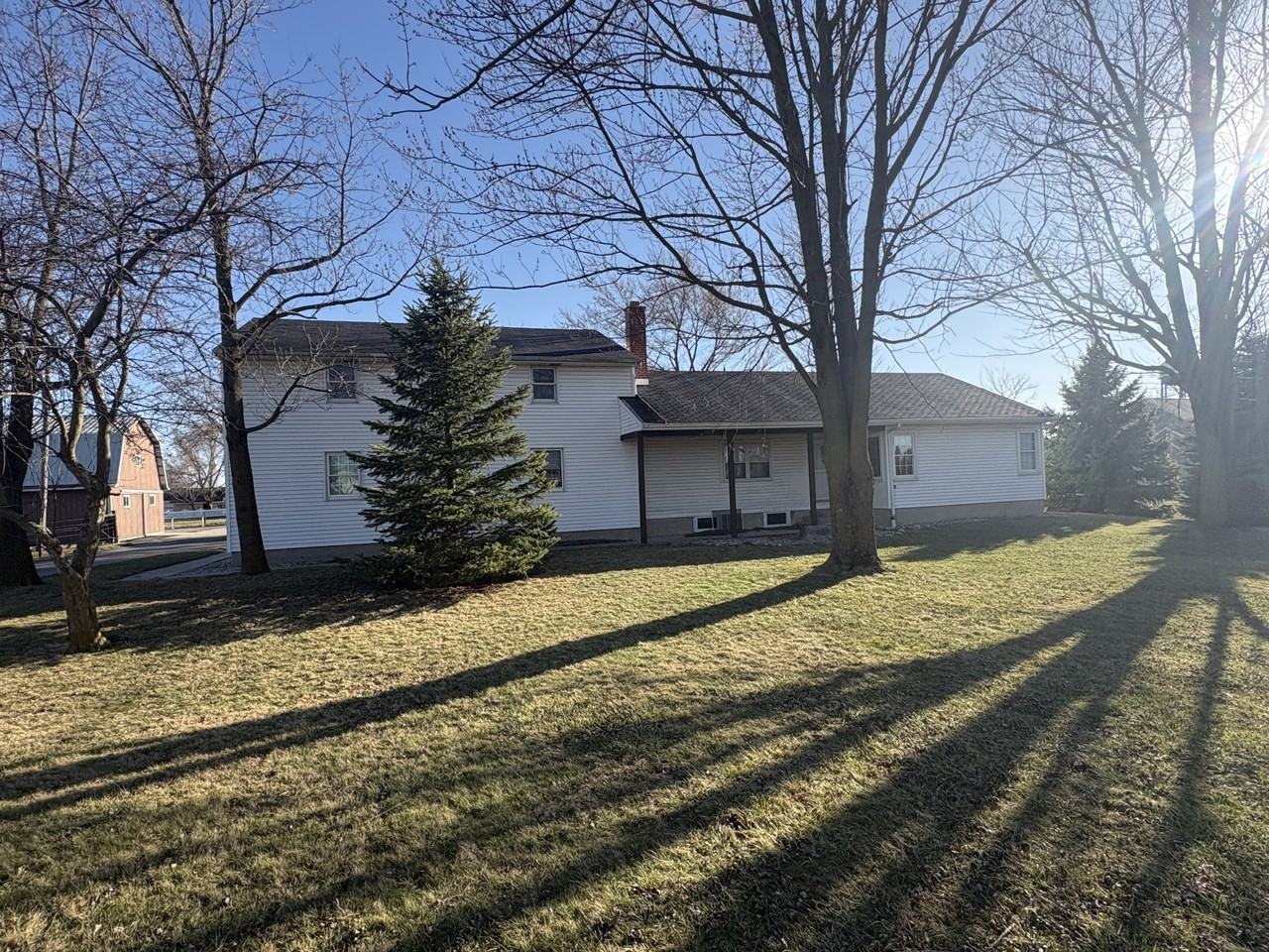 14206 Grabill Rd - Photo 2 of 31