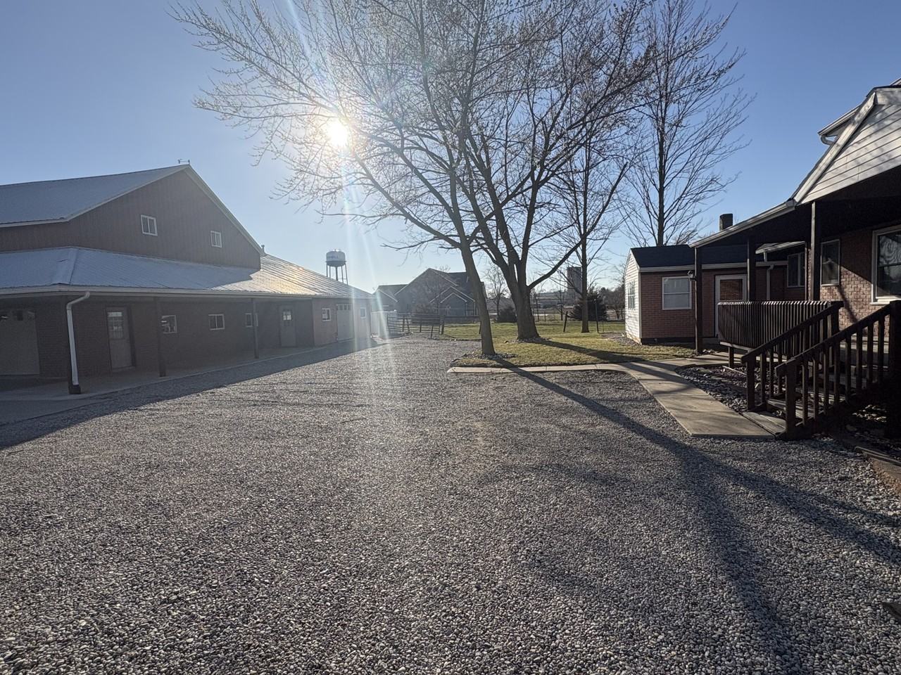 14206 Grabill Rd - Photo 3 of 31