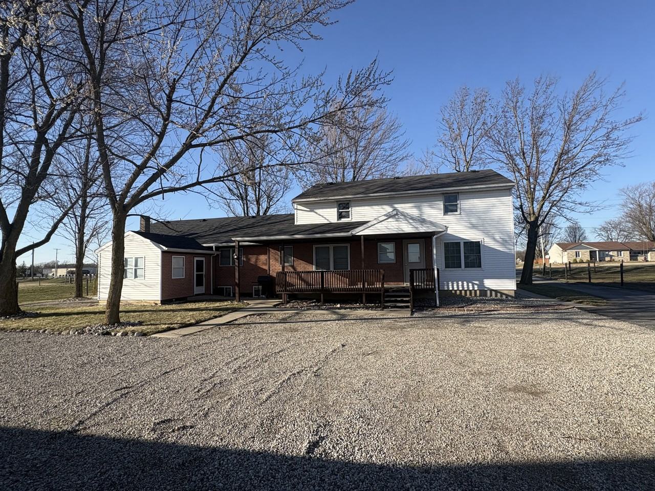 14206 Grabill Rd - Photo 5 of 31