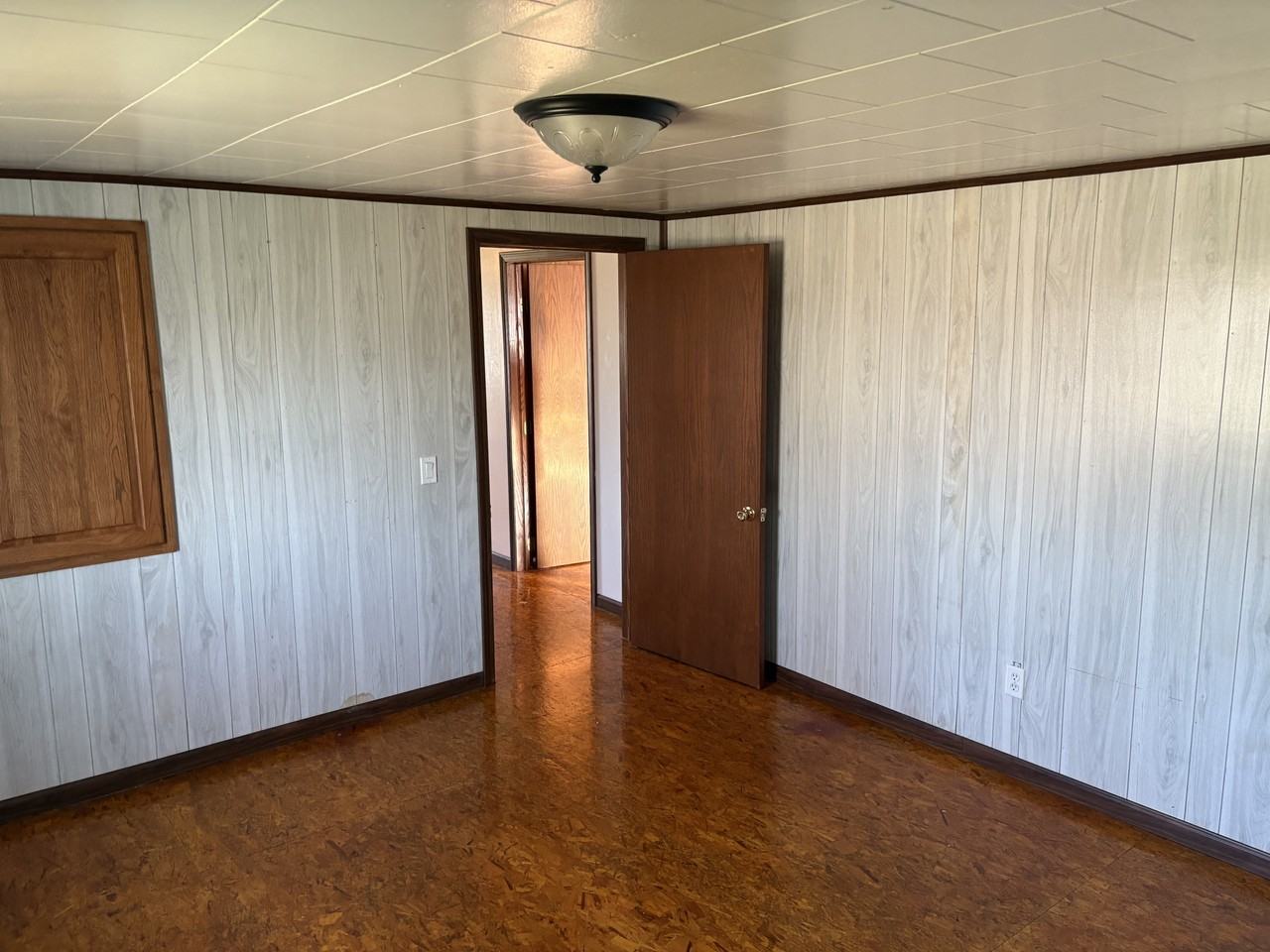 14206 Grabill Rd - Photo 6 of 31