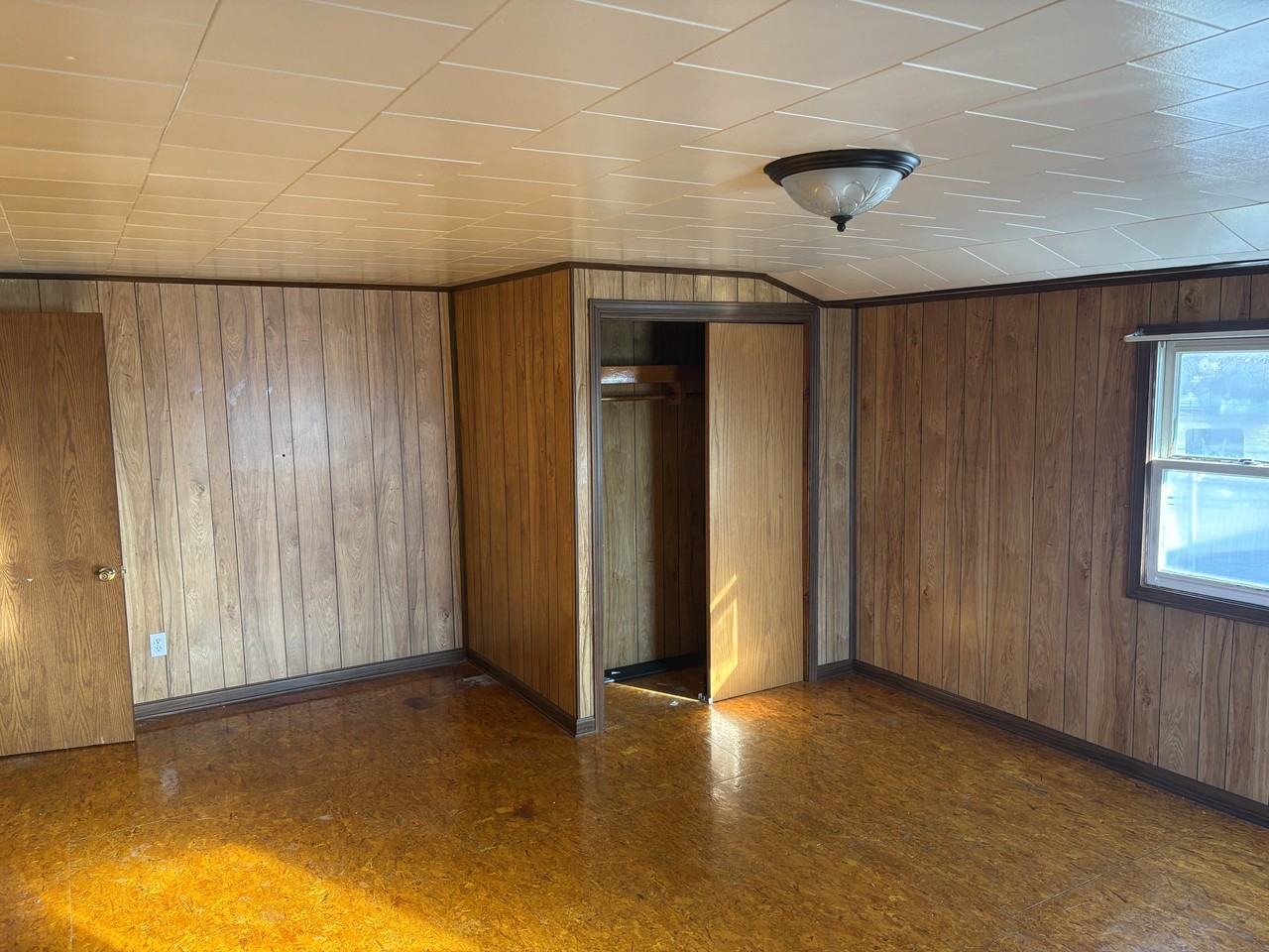 14206 Grabill Rd - Photo 7 of 31