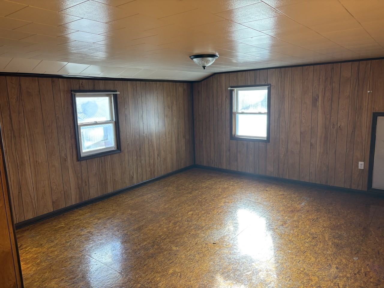 14206 Grabill Rd - Photo 3 of 31