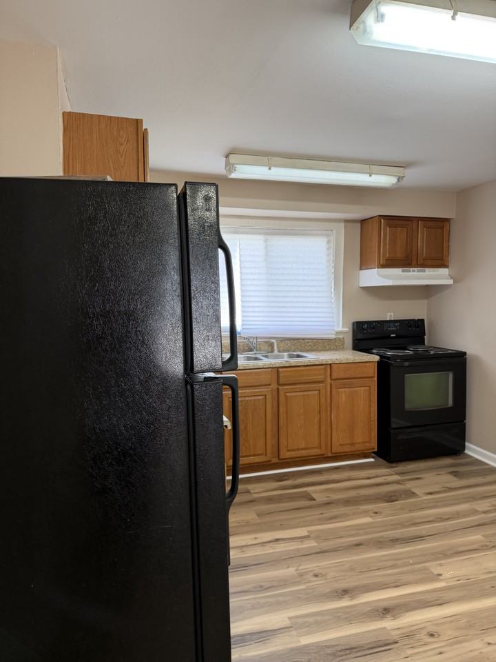 1314 Brookside Ave - Photo 2 of 12