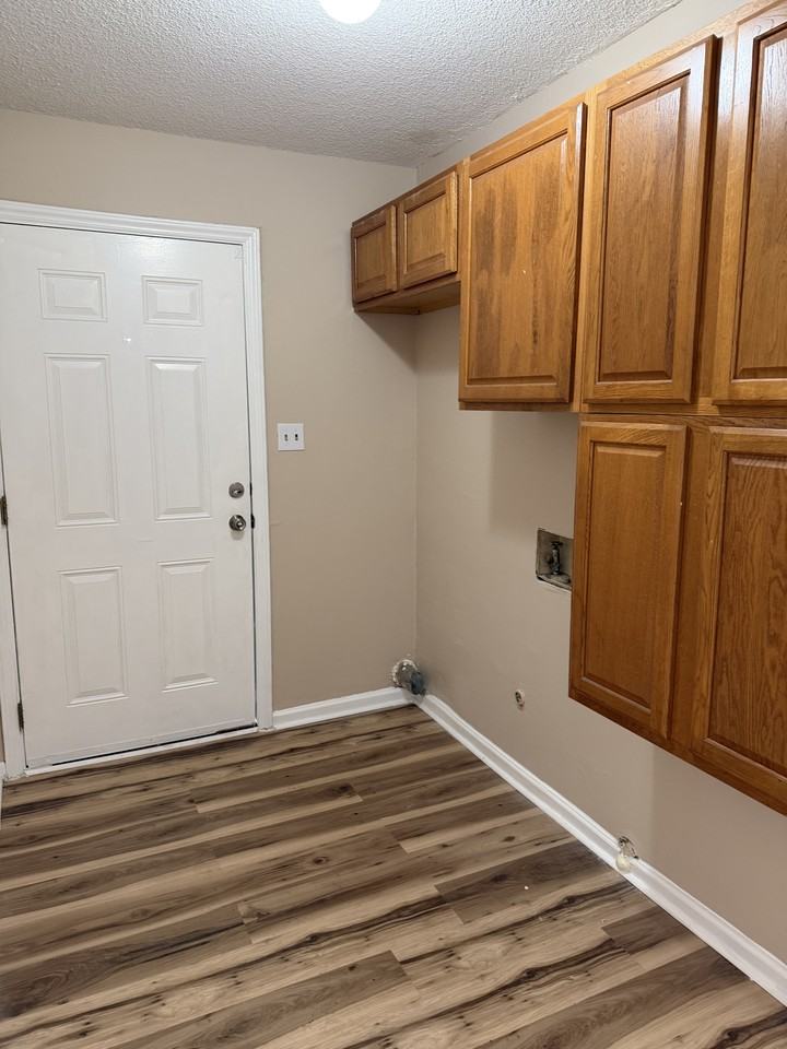 1314 Brookside Ave - Photo 3 of 12