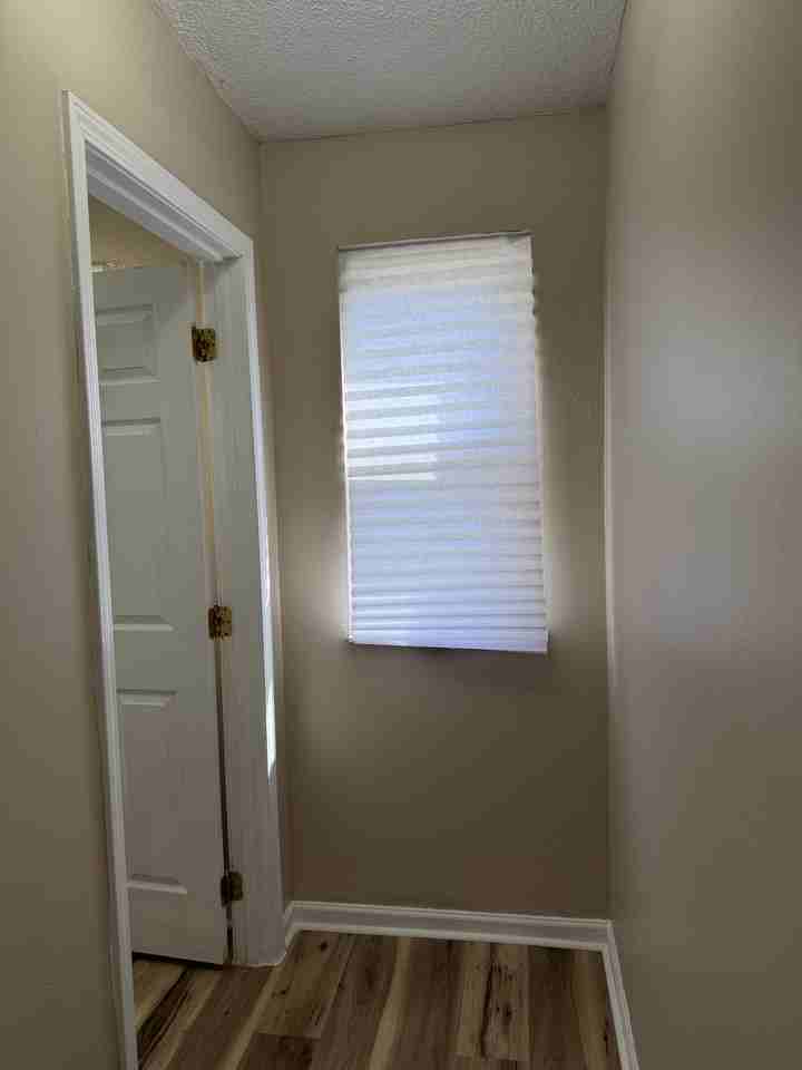 1314 Brookside Ave - Photo 4 of 12