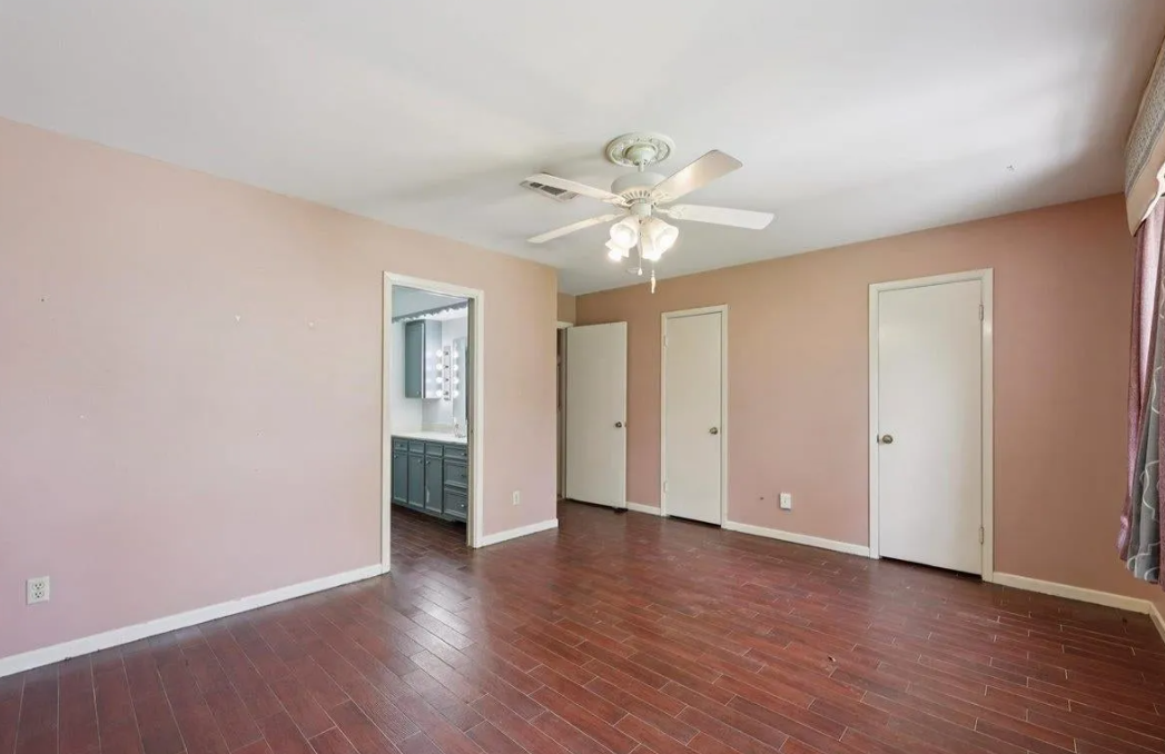 5710 Glasgow Ln - Photo 5 of 37