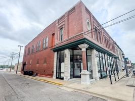 featured image of 2901 Lee St #1