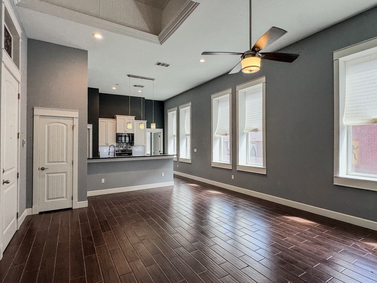 2901 Lee St #1 - Photo 2 of 21