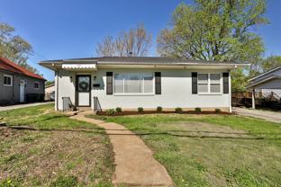 711 N Elm Ave - Photo 1 of 1