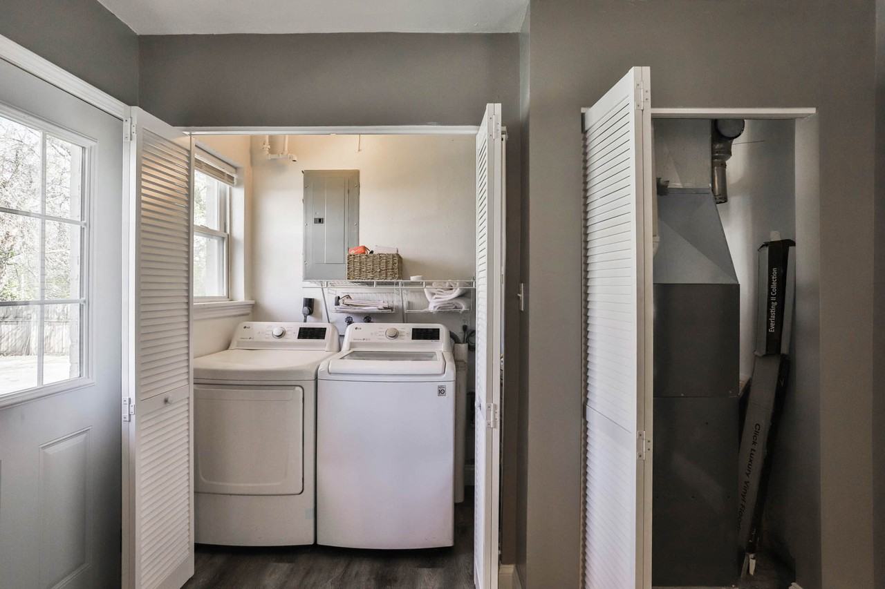 711 N Elm Ave - Photo 5 of 7