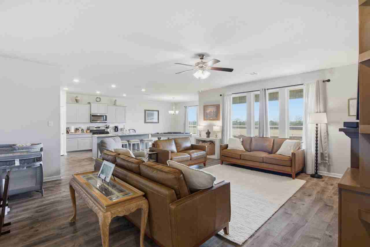 4608 W Ridge Rd - Photo 5 of 6