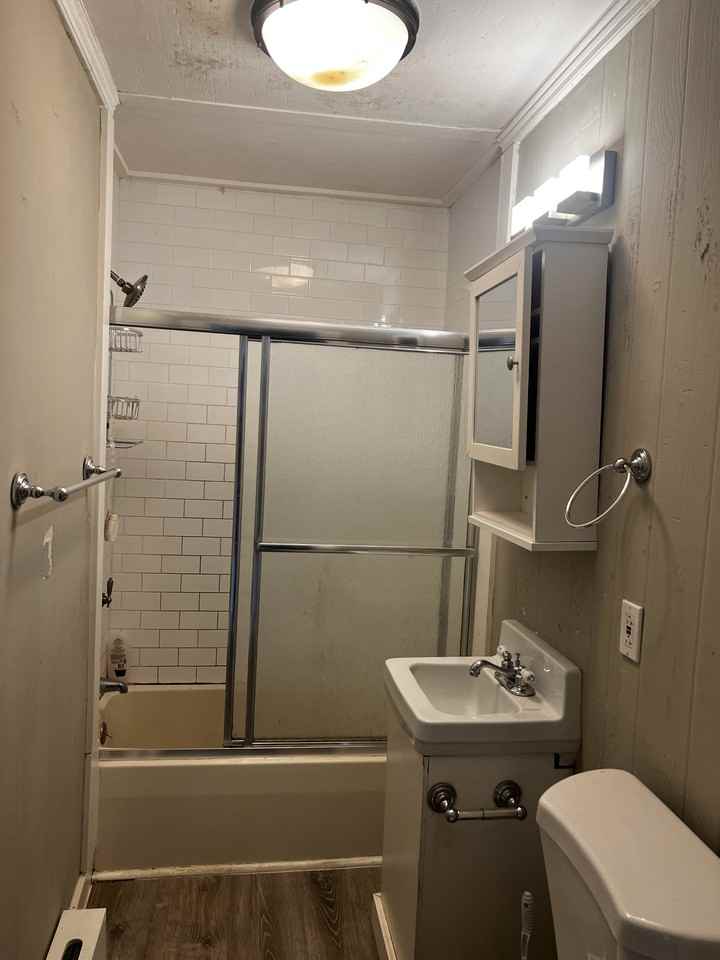 9 Park St #B - Photo 2 of 8