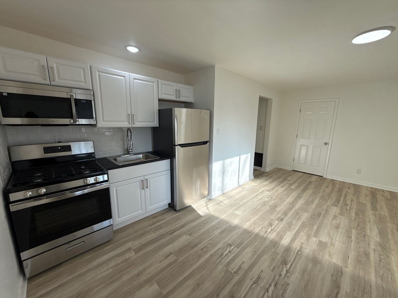 3912 Kirkup Ave #3 - Photo 3 of 13