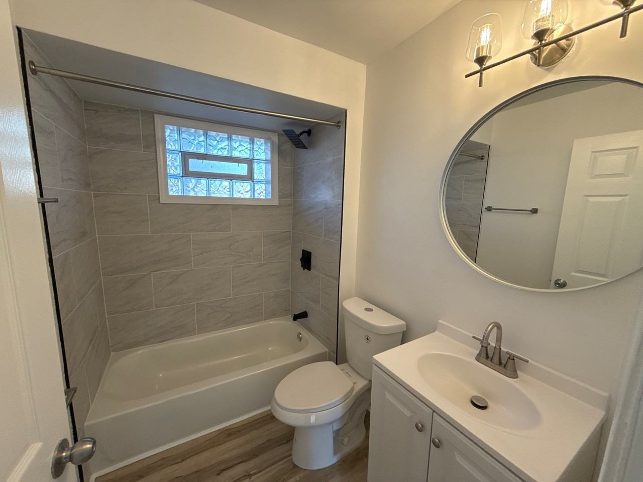 3912 Kirkup Ave #3 - Photo 4 of 13