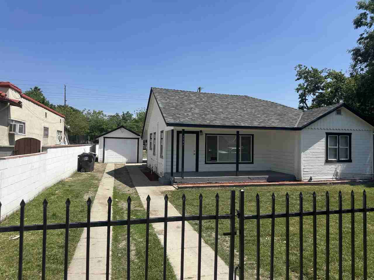 1131 Belvan Ave - Photo 6 of 22