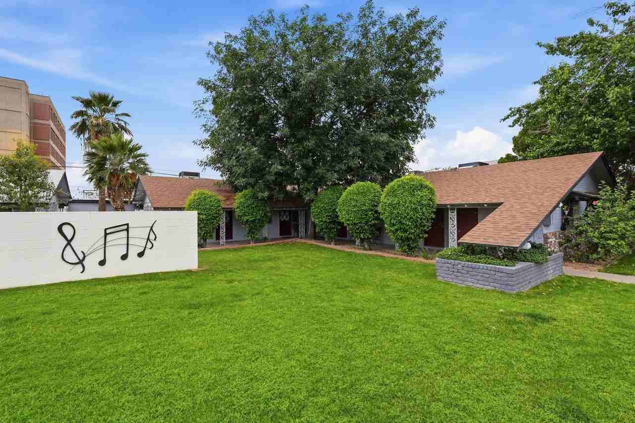 1 bed 1 bath with storage unit - Photo 4 of 18