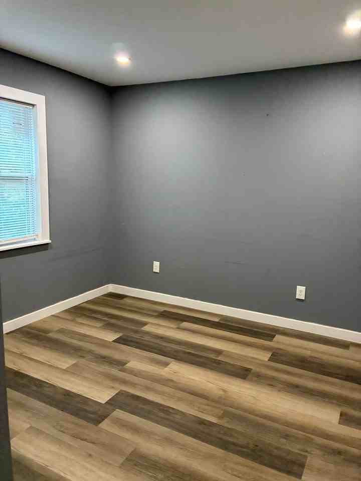 1641 Woodburn St #1 - Photo 6 of 12
