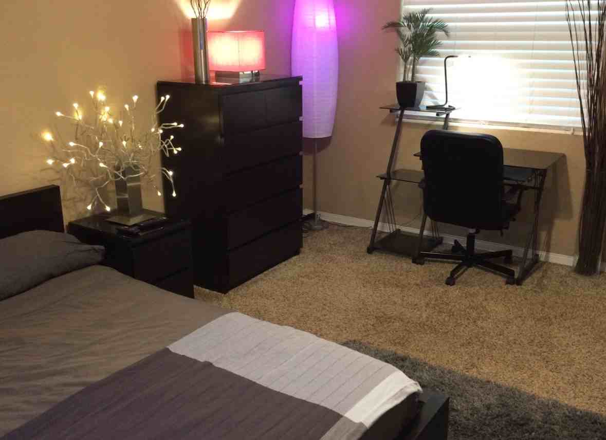 1090 Margaret Dr #2 - Photo 3 of 11