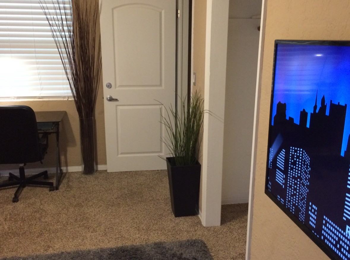 1090 Margaret Dr #2 - Photo 4 of 11