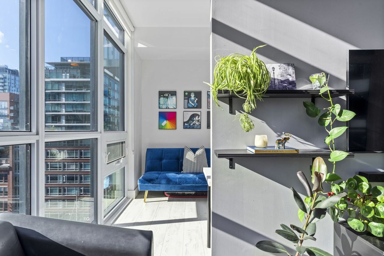 39 Sherbourne Street #903 - Photo 4 of 30