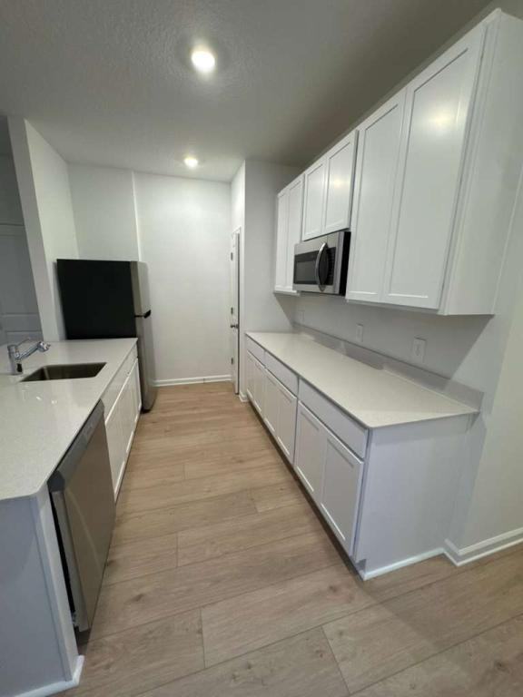 4407 Vibernum Ave, b ##B - Photo 4 of 12