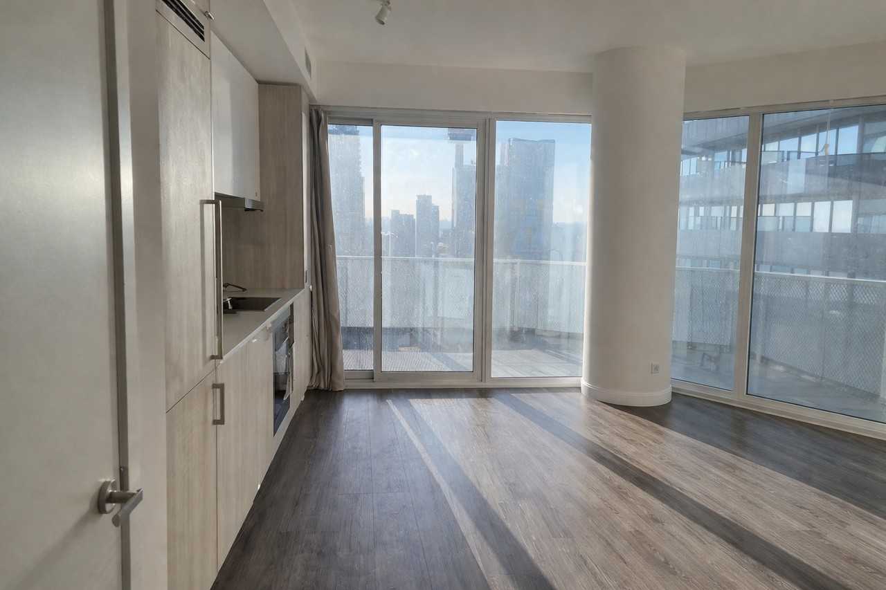 138 Downes Street #6511 - Photo 7 of 14