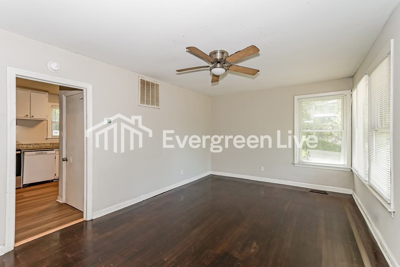 2804 Cornelia Rd - Photo 3 of 15