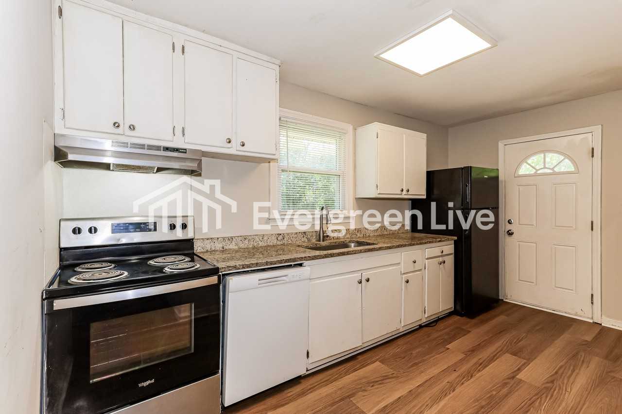 2804 Cornelia Rd - Photo 6 of 15