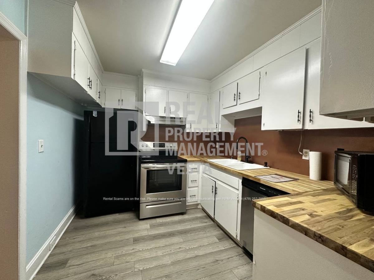 346 E Main St - Photo 3 of 9