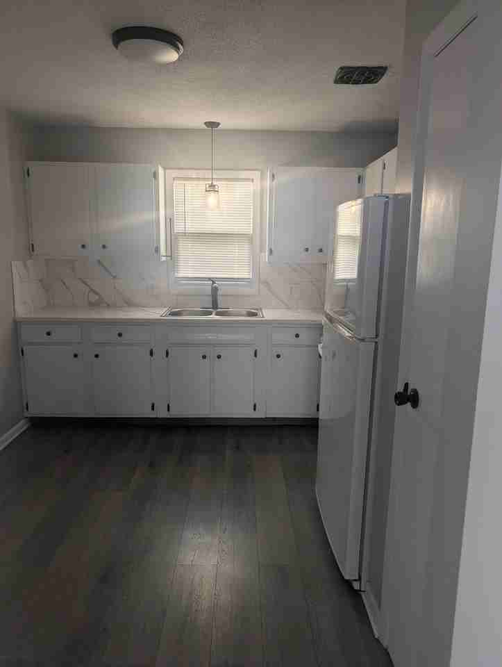 2717 Avenue A #4 - Photo 7 of 9