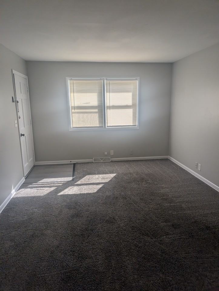 2717 Avenue A #4 - Photo 5 of 9