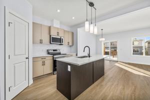 featured image of 106 Honeysuckle Green