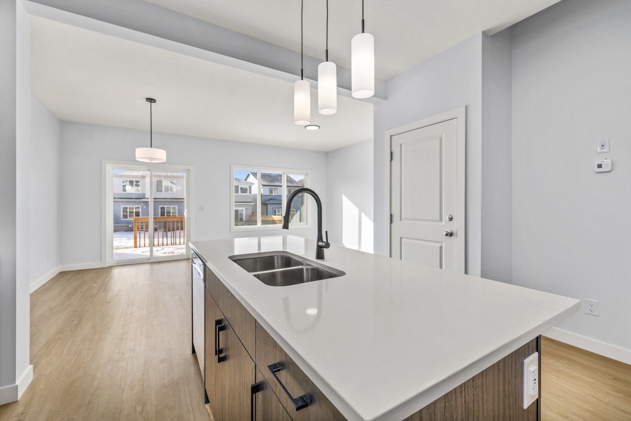 Honeysuckle Green - Photo 4 of 26