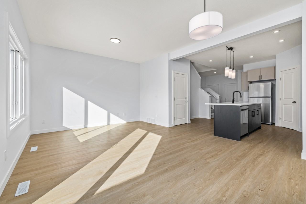 Honeysuckle Green - Photo 6 of 26