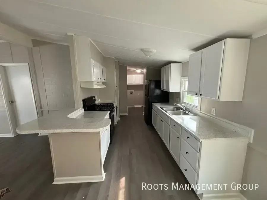 924 W Mactavish Rd - Photo 5 of 20