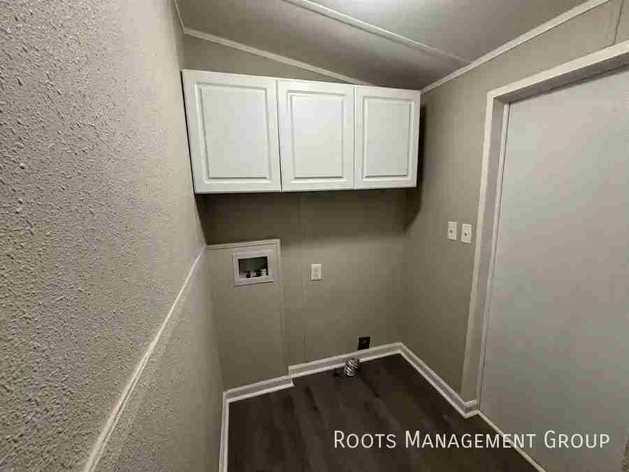 924 W Mactavish Rd - Photo 6 of 20