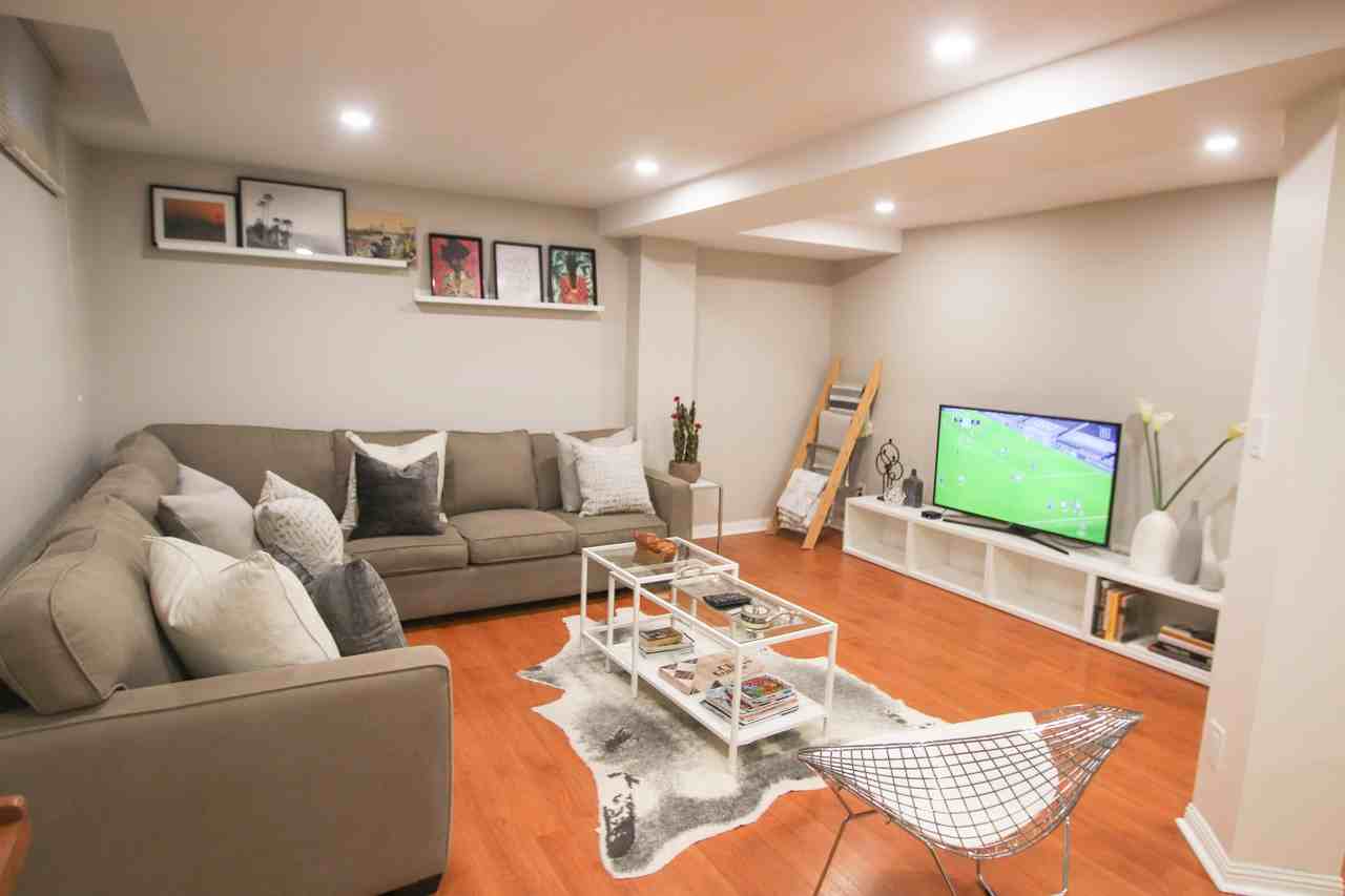 1477 Willowvale Gardens - Photo 3 of 20