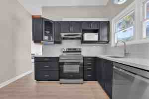 featured image of 1259 Meadowlands Drive East