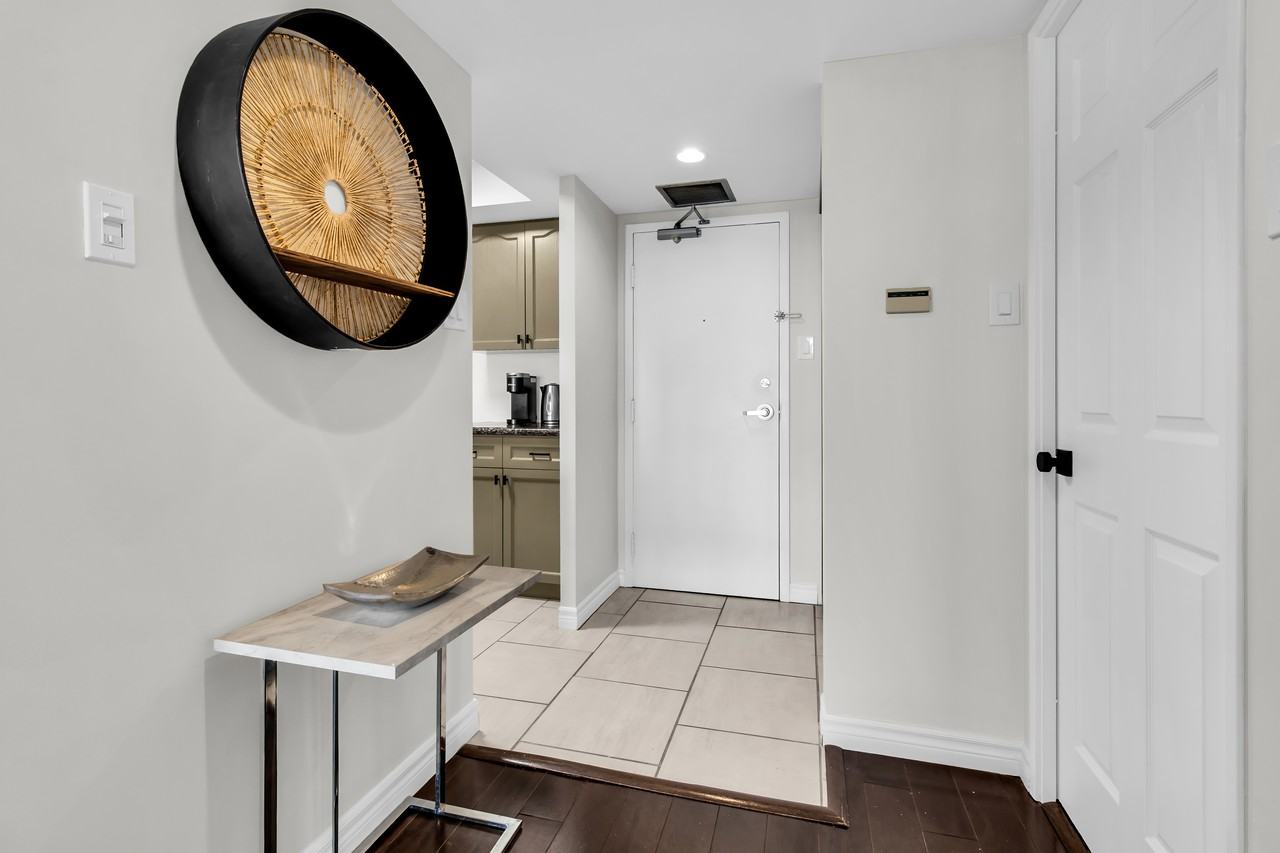 705 King Street West #PH14 - Photo 5 of 43