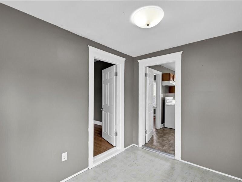 3220 Grant Ave - Photo 5 of 33