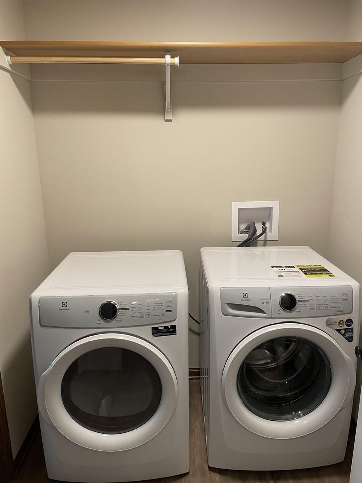 9216 Peregrine Rd #1 - Photo 4 of 30