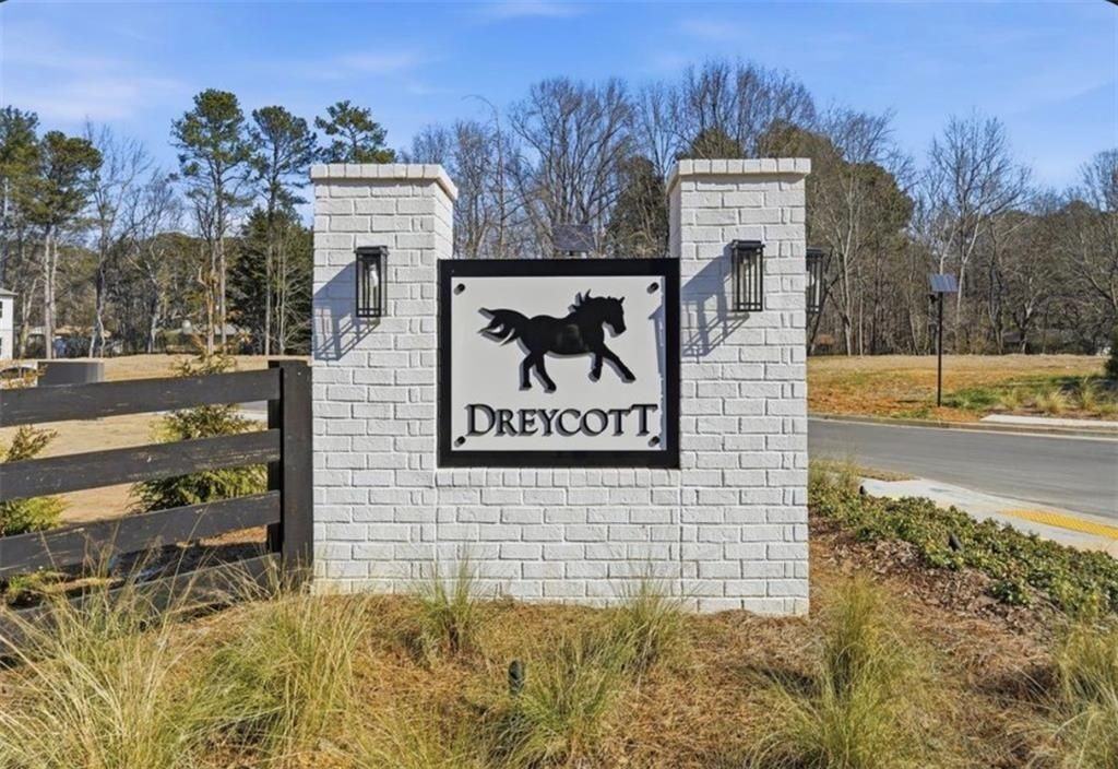 2145 Dreycott Ln - Photo 2 of 44