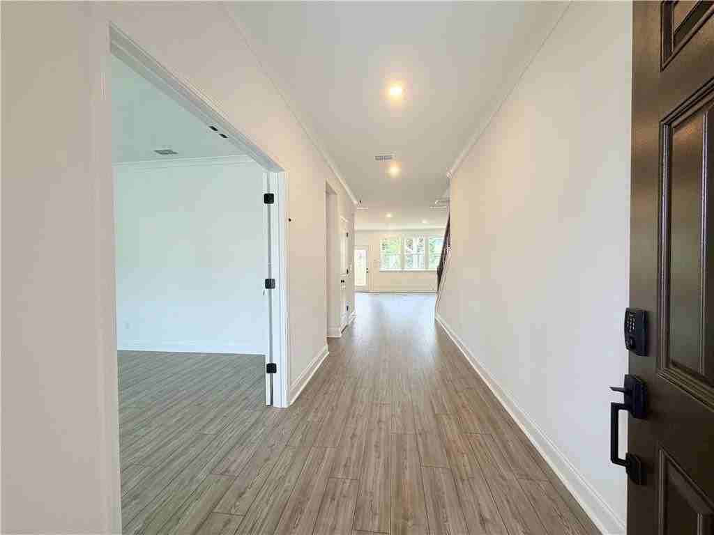 2145 Dreycott Ln - Photo 3 of 44