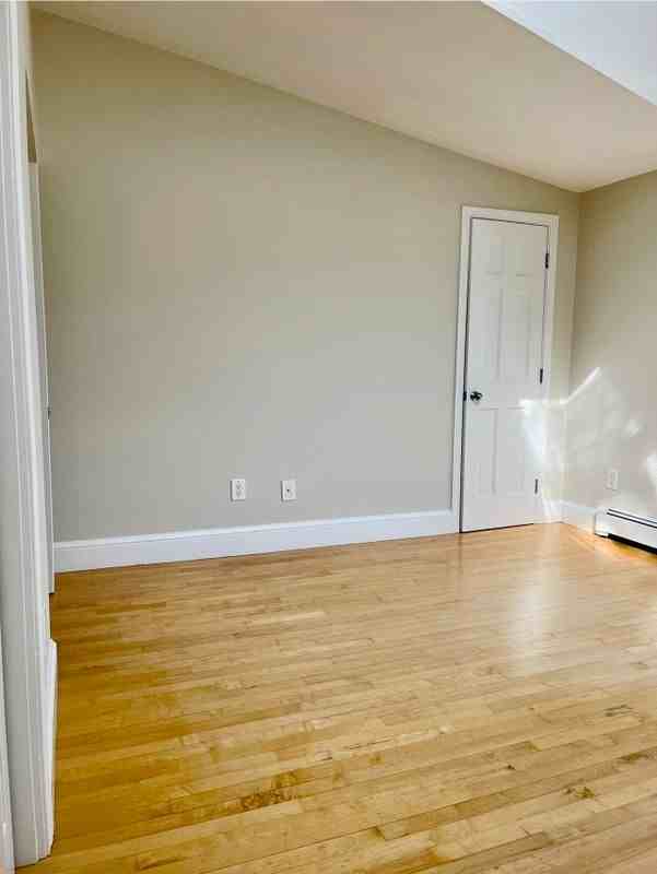 314 Islington St ##5 - Photo 5 of 6