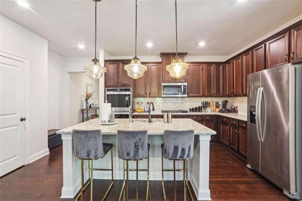 1122 Hibiscus Way Sw - Photo 5 of 16