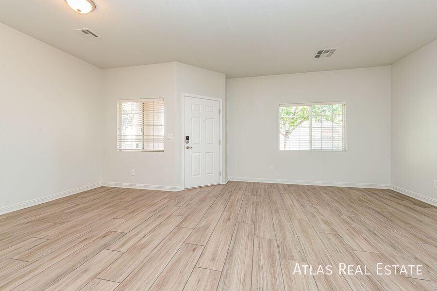 8865 Happy Stream Ave - Photo 3 of 21