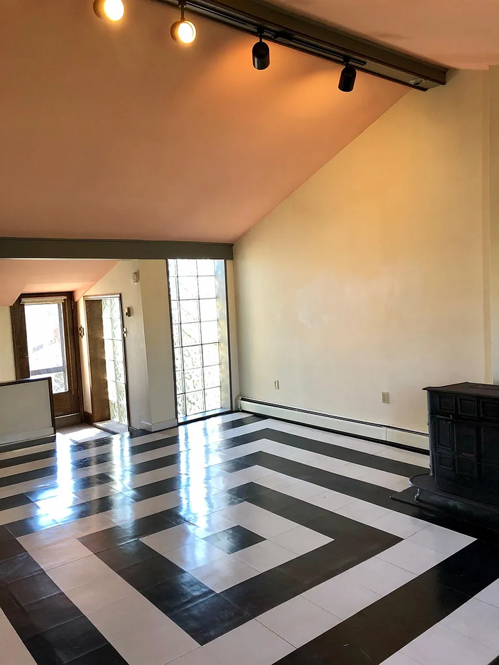 917 N 6th St #2 - Photo 7 of 40