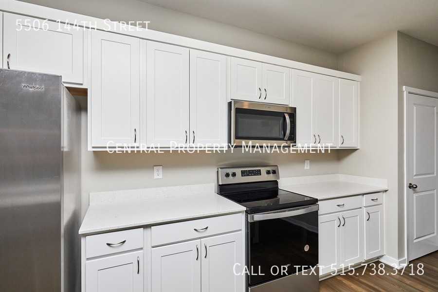 5506 144th St - Photo 6 of 21