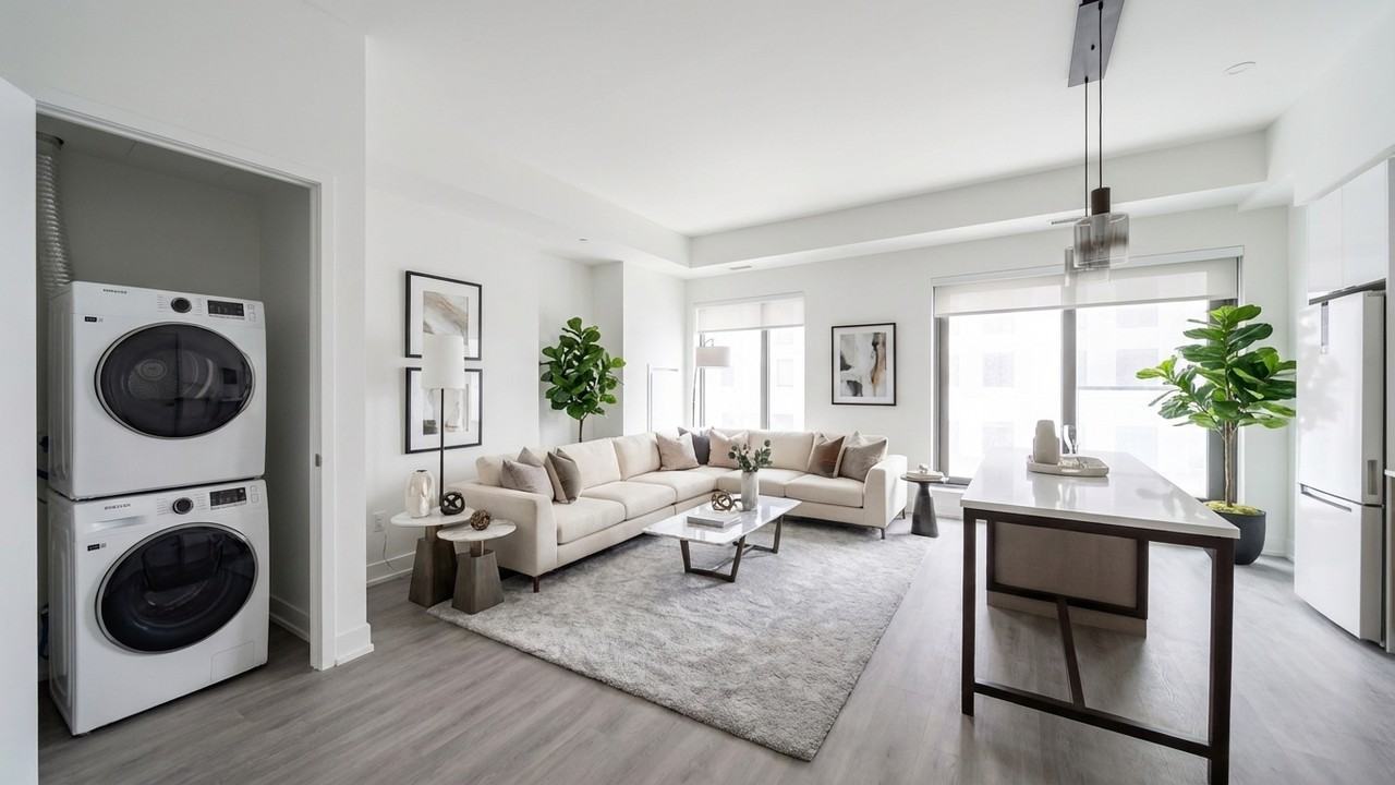 West Square Cityview - Photo 3 of 50