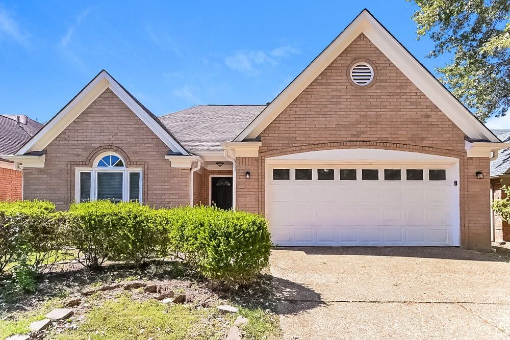 1555 Appling Wood Cv N